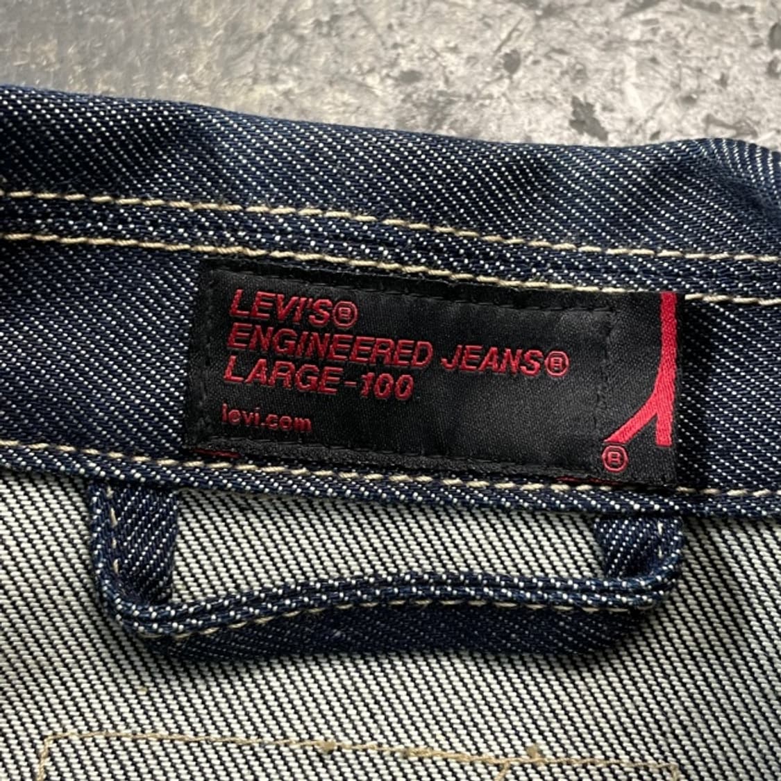 100 리바이스 엔지니어드 청자켓  상품이미지3