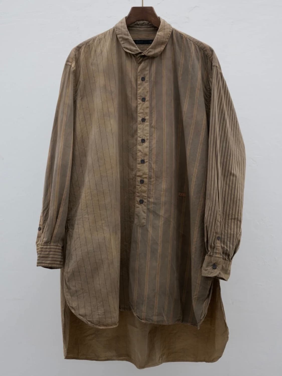 Klasica Garment Natural Dyed Shirt 상품이미지4