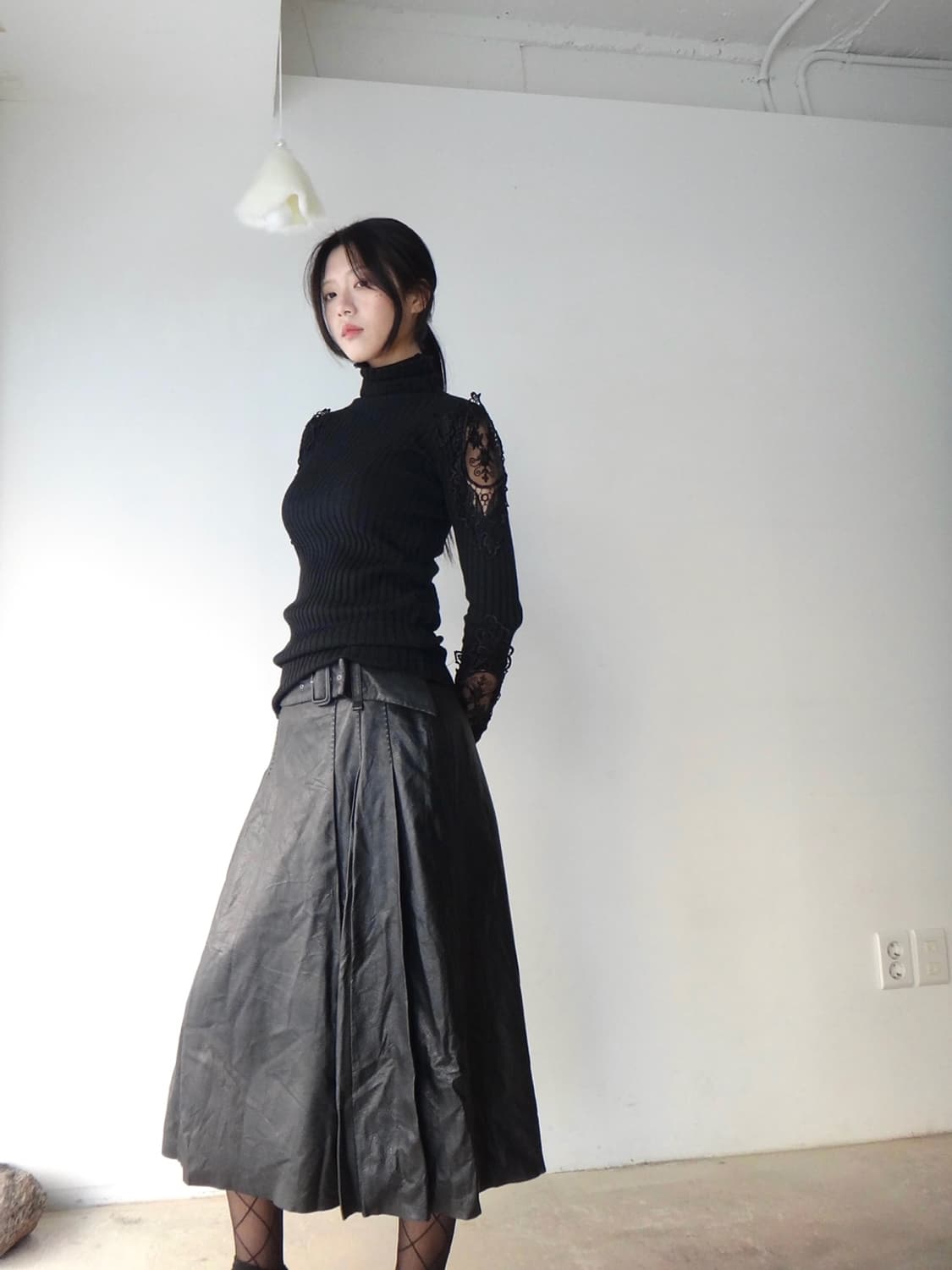 Shoulder lace detail sleeveless / black 상품이미지6