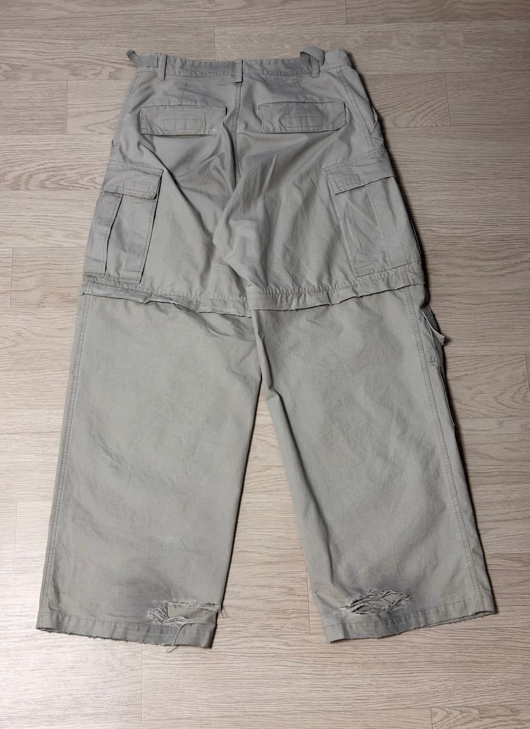 발렌시아가 가드로브 라지 카고 베이지 46 상품이미지2