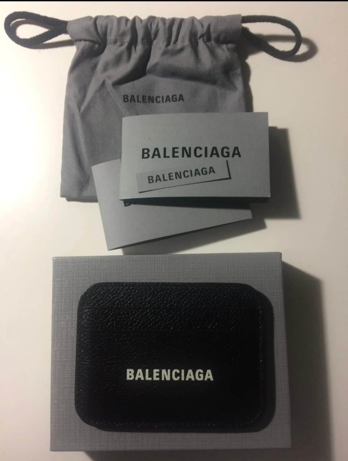 발렌시아가 카드 지갑 상품이미지1