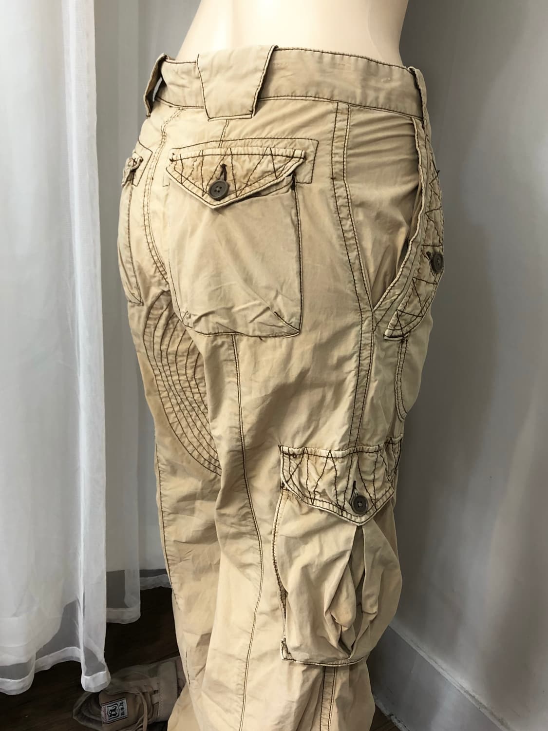 y2k beige stitch detail cargo pants 상품이미지5