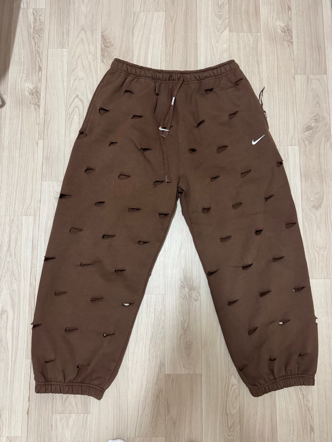 나이키 자크뮈스 브라운 스웻팬츠 상품이미지1