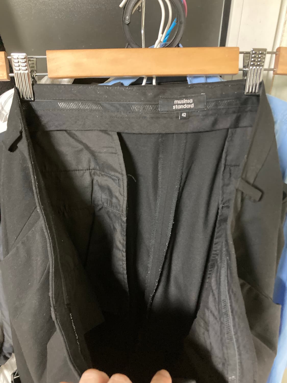 무탠다드 쓰리 턱 세미 벌룬 슬랙스 블랙 42인치 상품이미지6