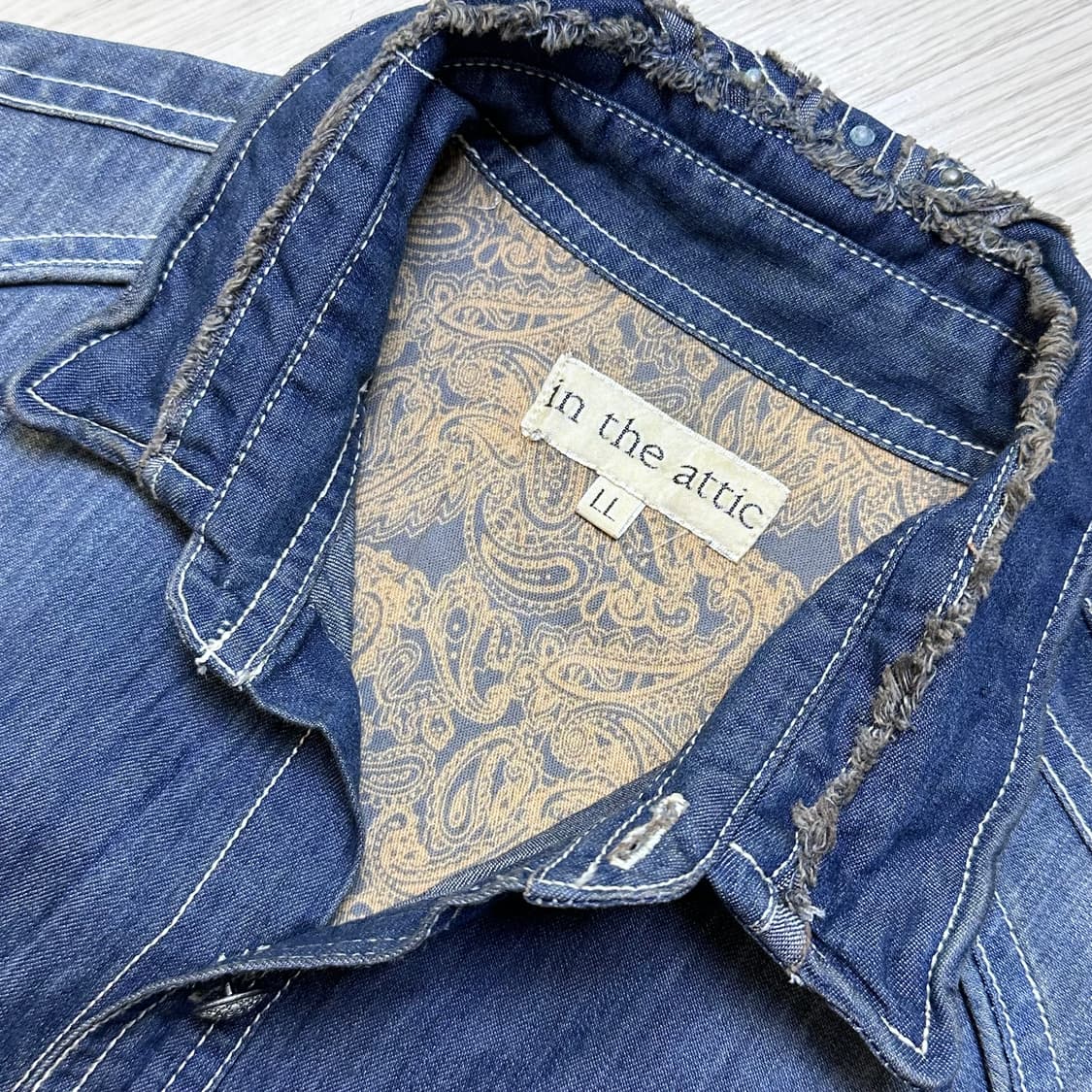 인더애틱 union jack denim shirt 상품이미지3