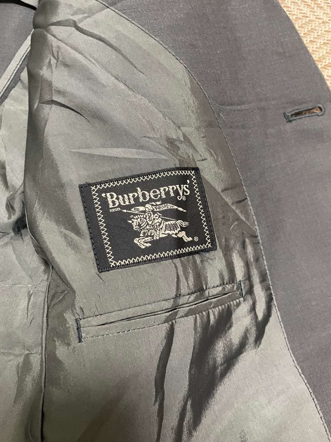 버버리 그레이 블레이저 J03288 상품이미지6