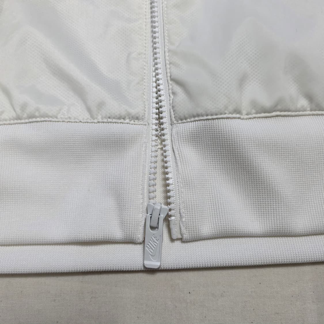 1610 [나이키] 바람막이 블랙/화이트 후드 집업 105 상품이미지6