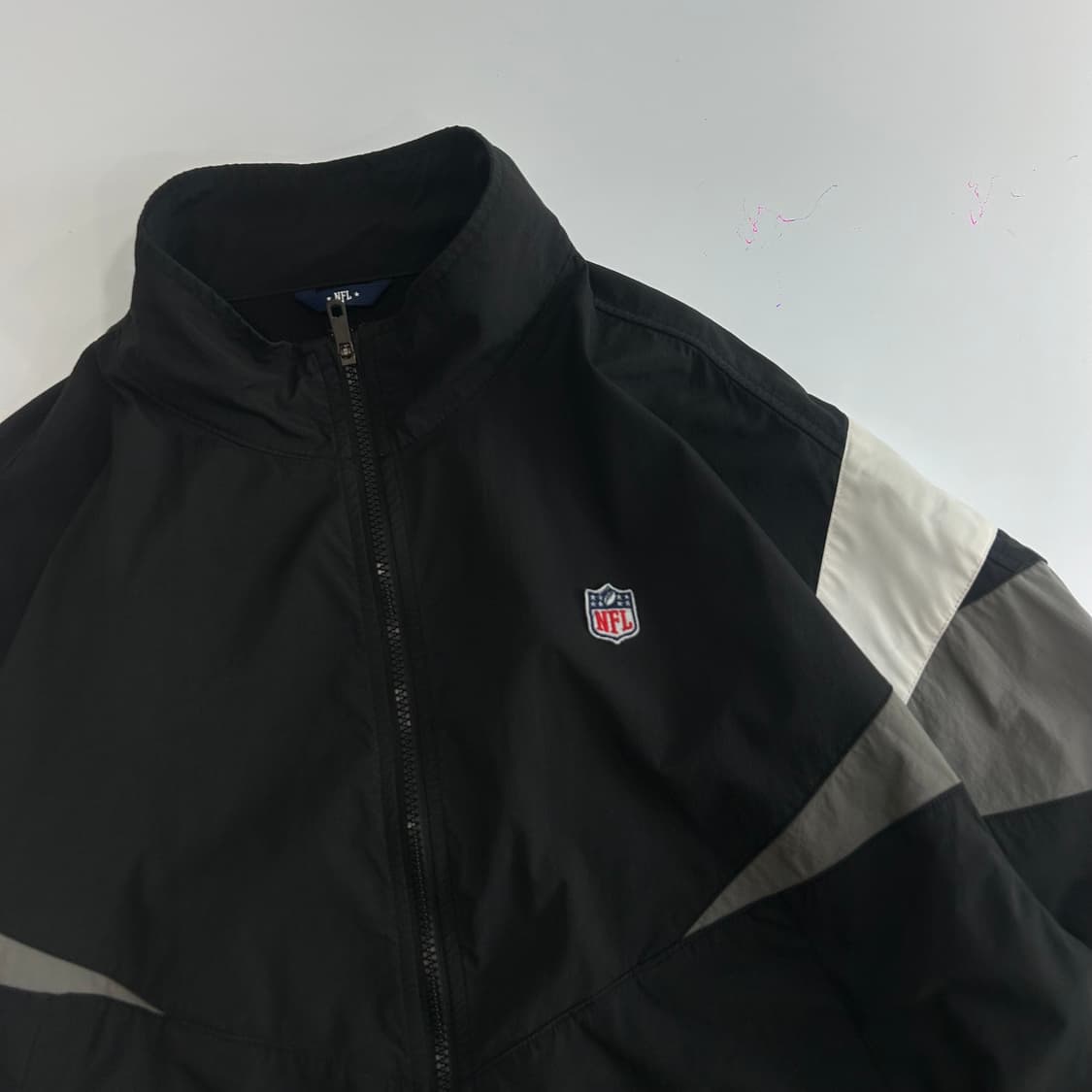 NFL 스몰로고 그레이 배색 바람막이 상품이미지4