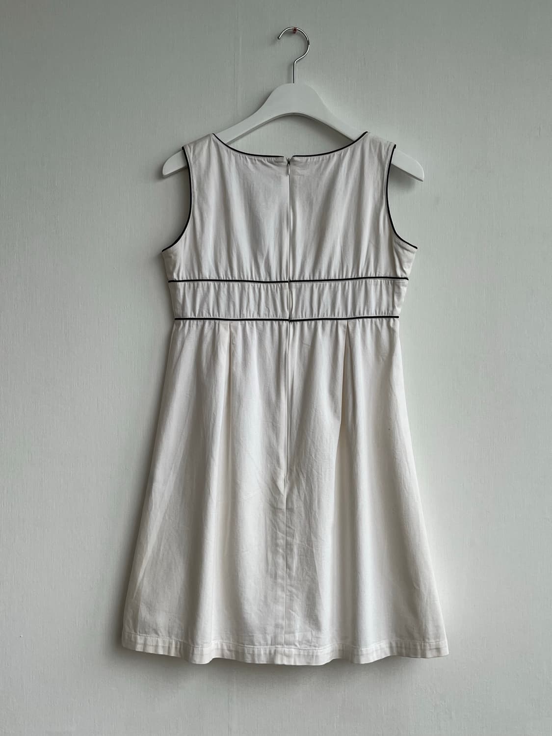Vintage Button Detail Dress 상품이미지3