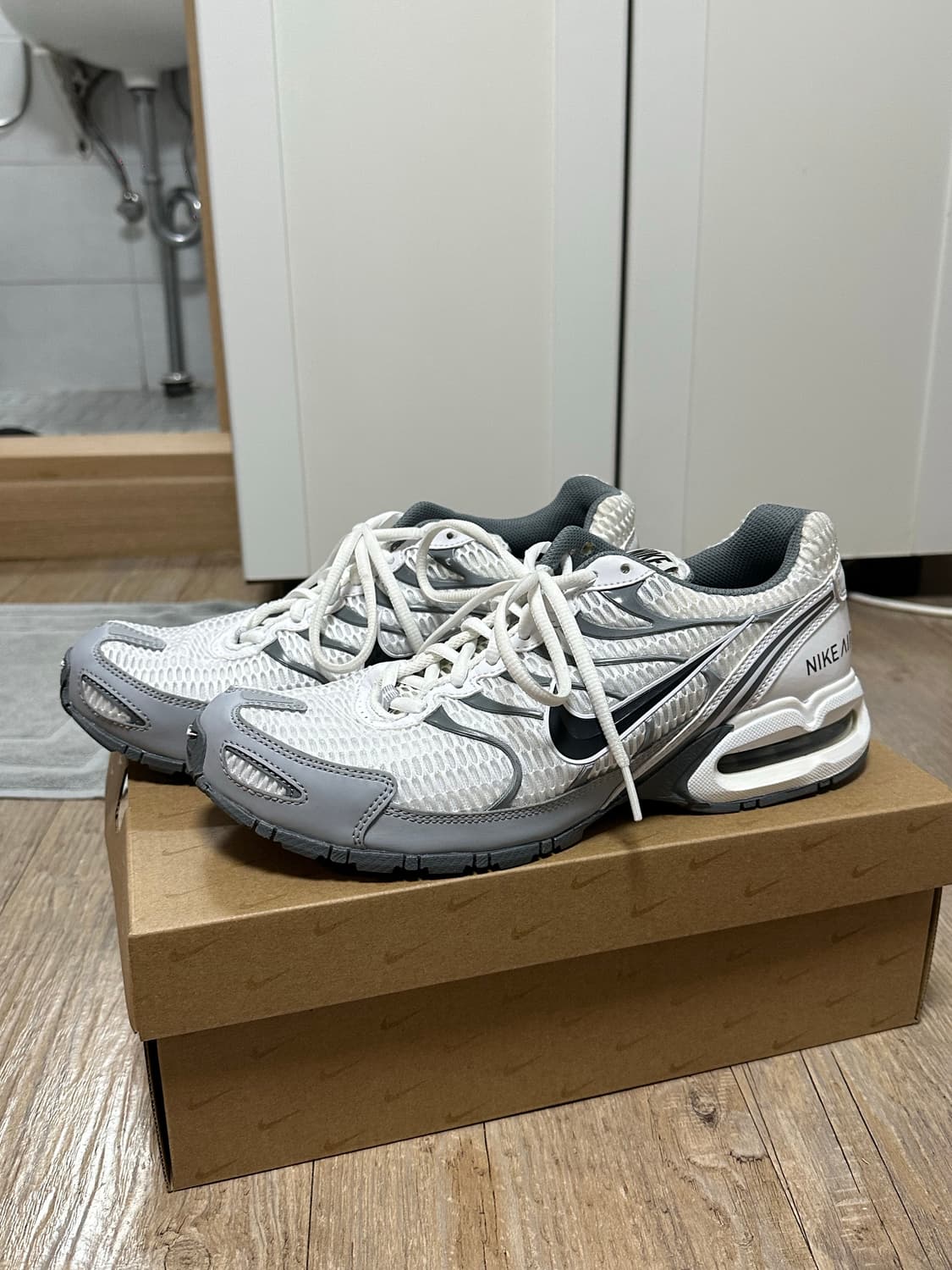 나이키 에어맥스 토치 4 화이트 울프 그레이 280 상품이미지6