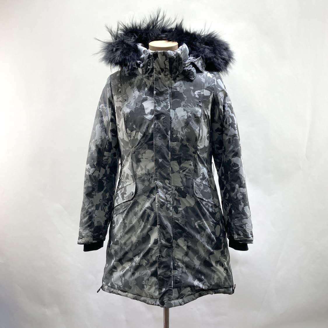 밀레 여성덕다운패딩자켓 그레이패턴 90 상품이미지1