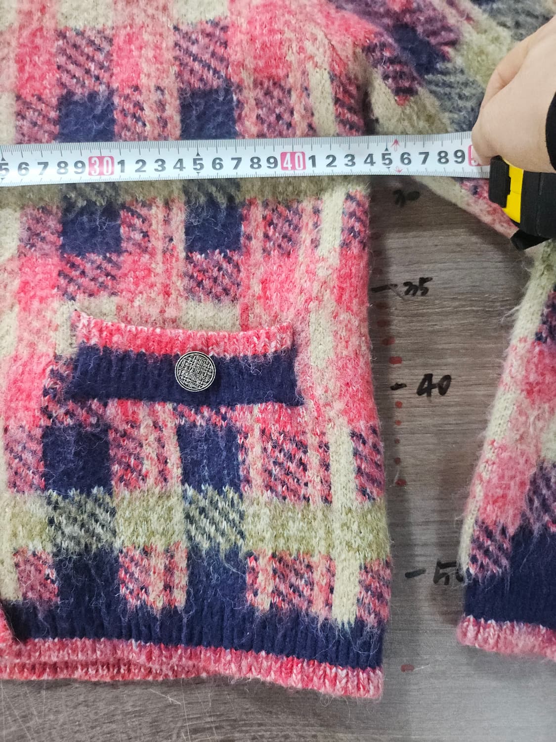 JJ  지고트  체크 패턴 두툼 니트 가디건  FREE 상품이미지7