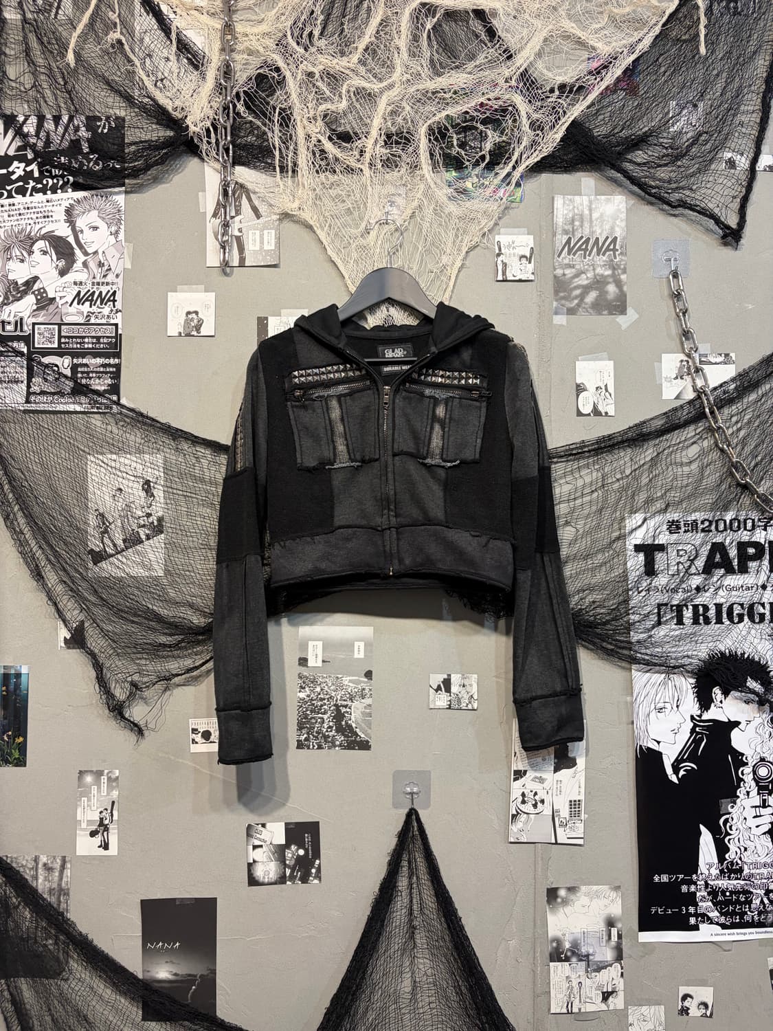 Gothic Stud Distressed Crop Hoodie zip  상품이미지3