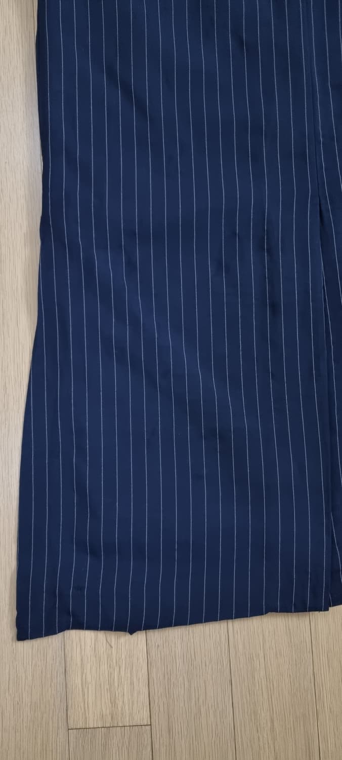 RECTO 렉토 핀스트라이프 비대칭 미디 스커트 M _ 여성 상품이미지7