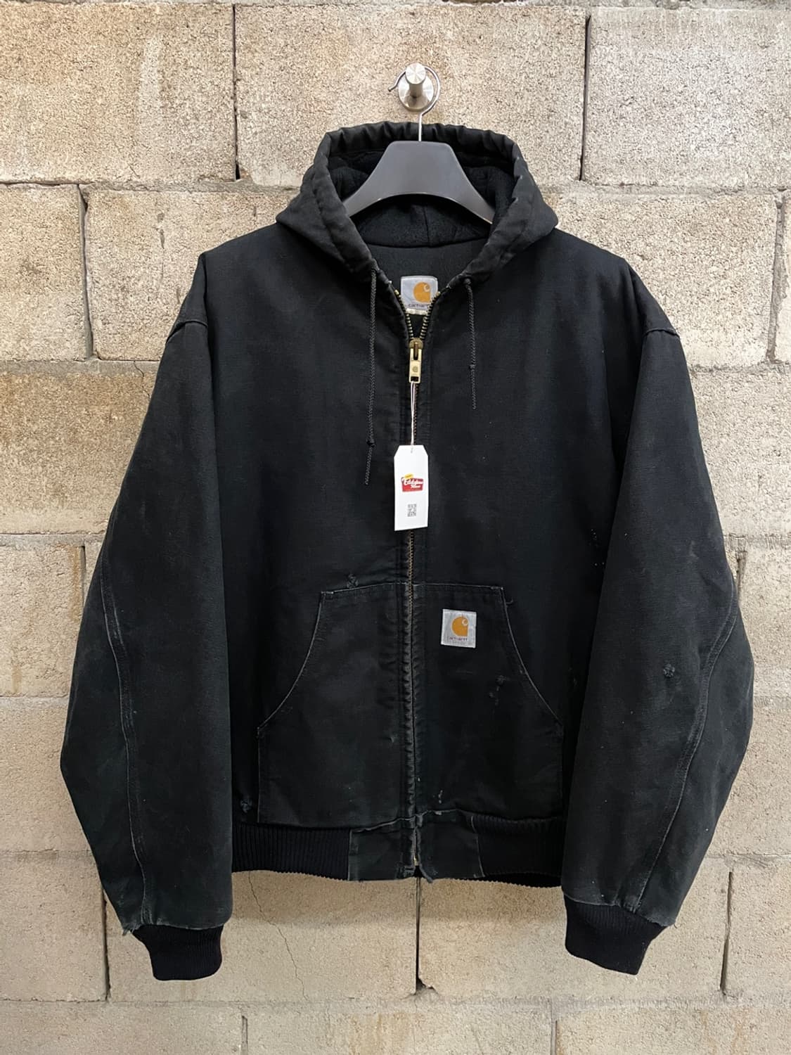 칼하트 J131 블랙 액티브 자켓 상품이미지1