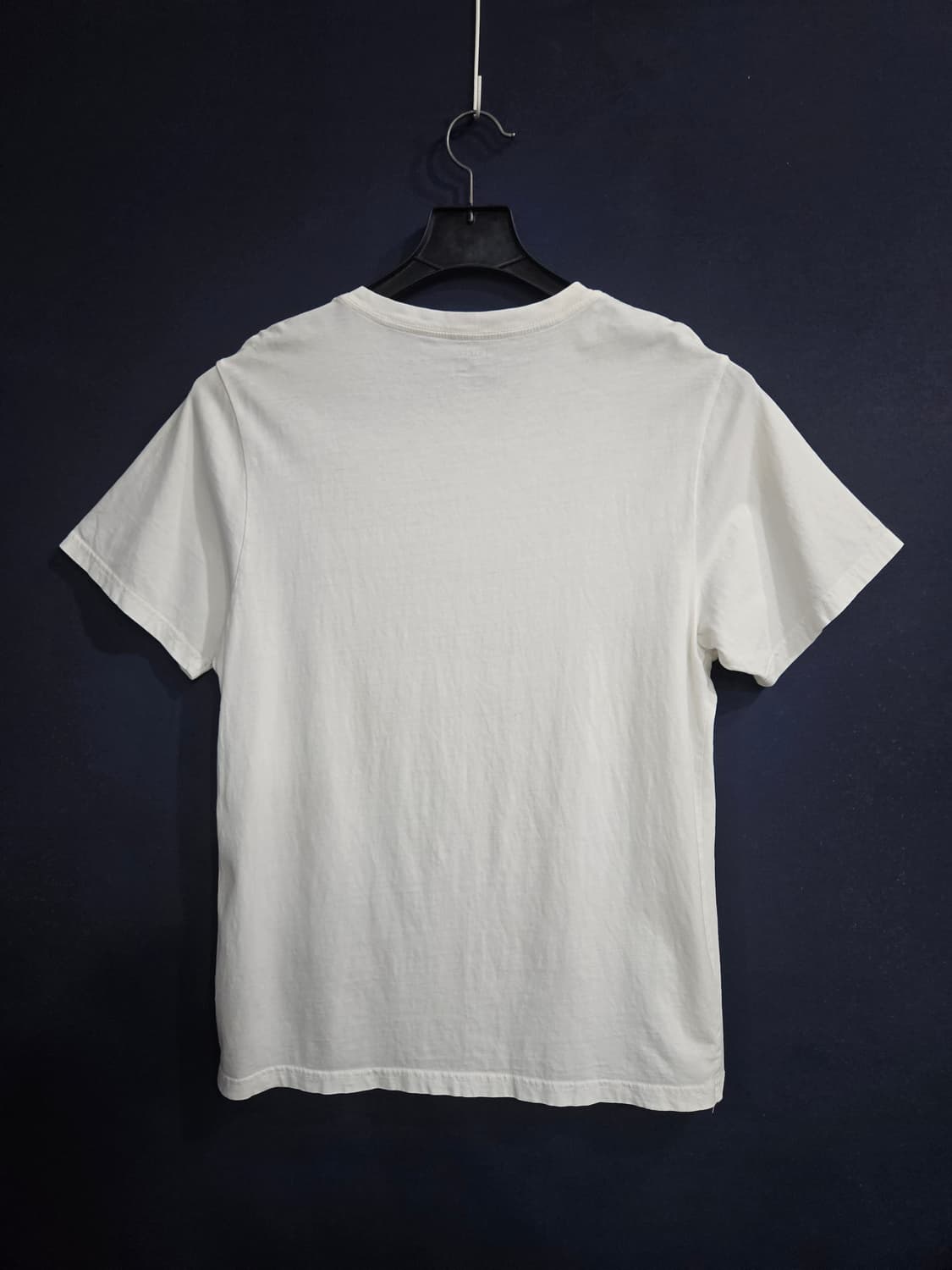 폴로 랄프로렌 화이트 남성 슬림핏 100~105 브이넥 반팔티  상품이미지2