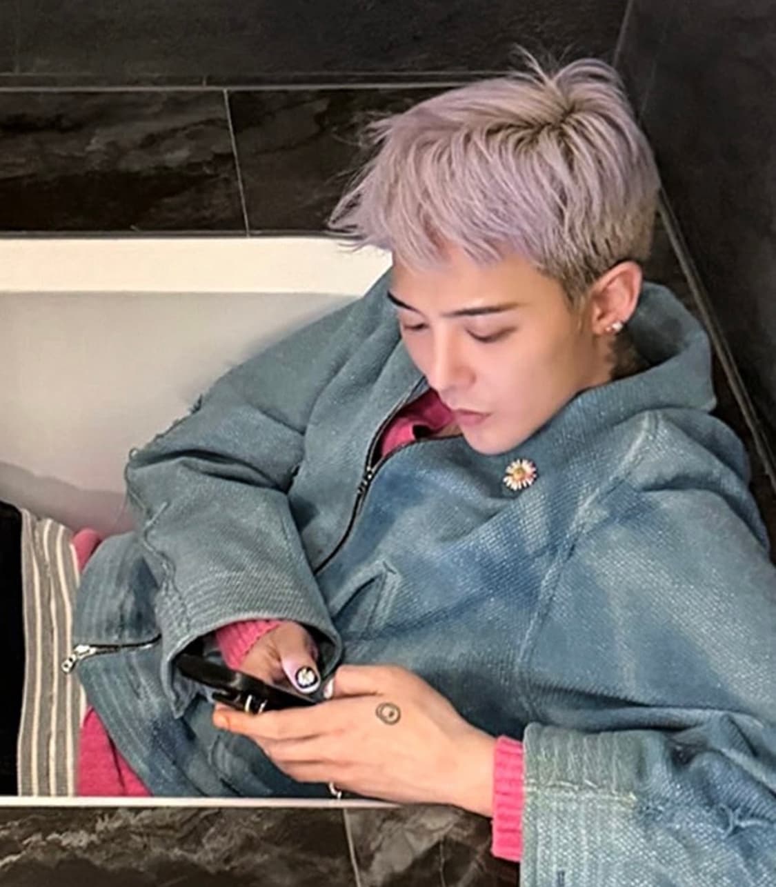 지용킴 25ss 썬블리치 로우 엣지 자켓 상품이미지2