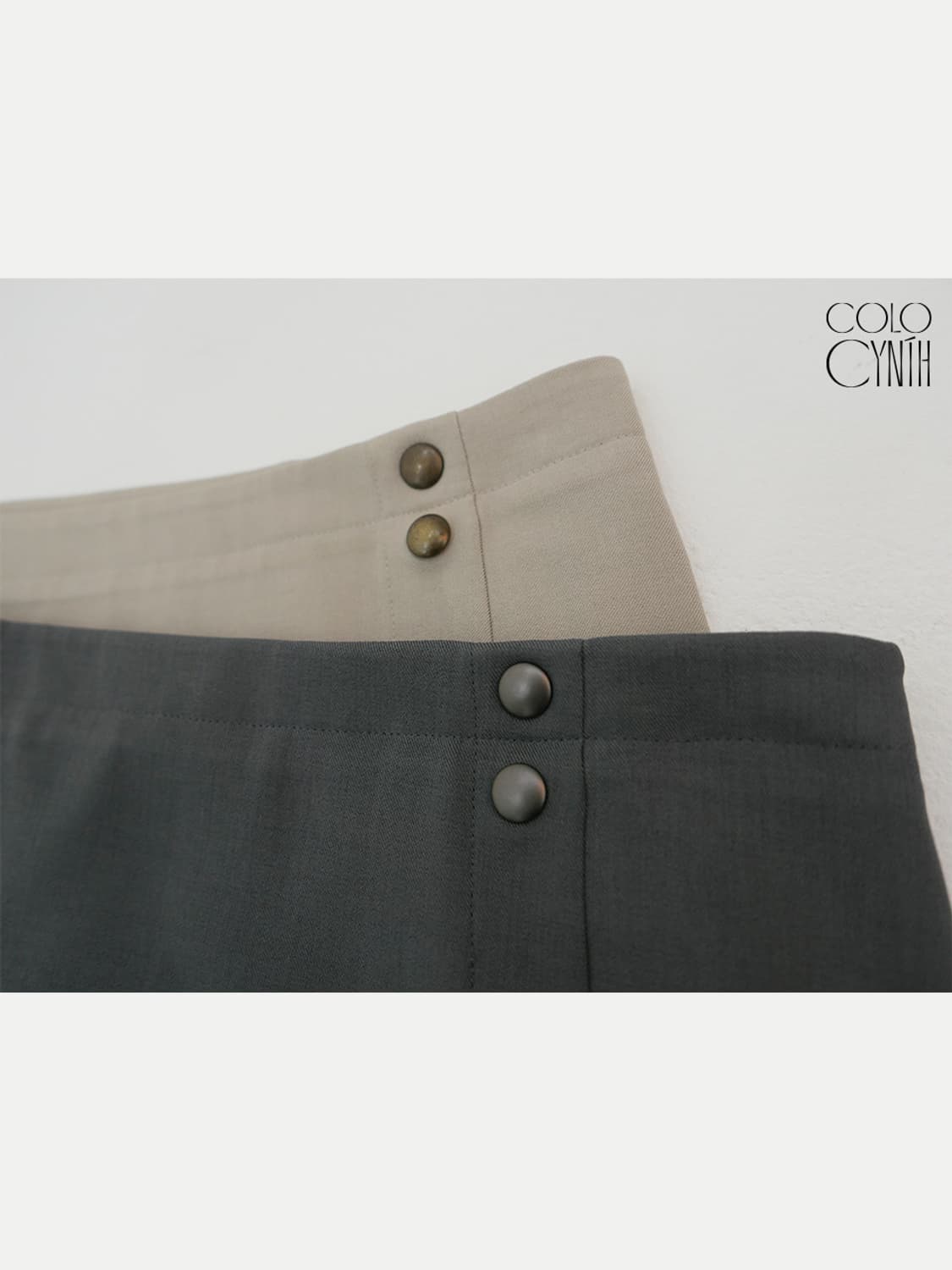 콜로신스 ANTIQUE SLIT MINI SKIRT DARK GRAY 상품이미지2