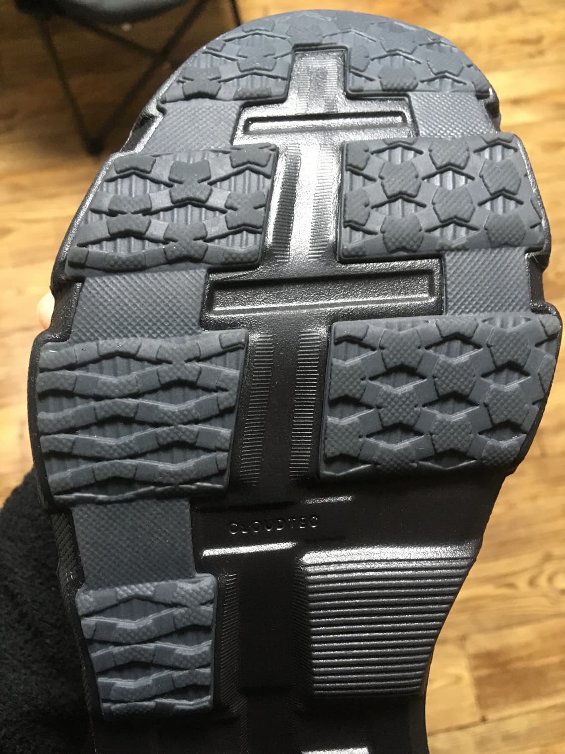 (280)온러닝 파프 클라우드몬스터 하이퍼 블랙 판매합니다 상품이미지6