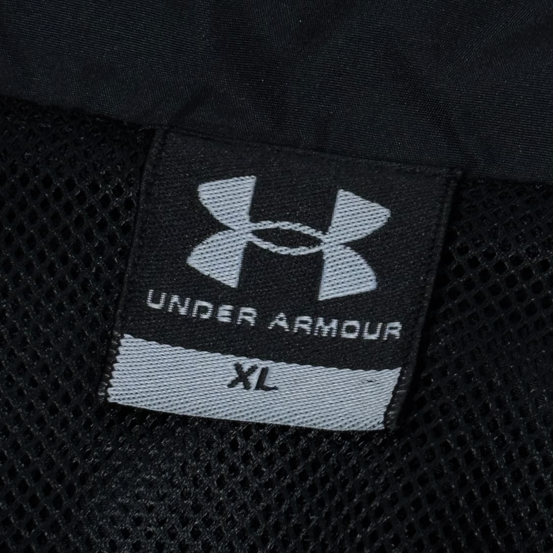 언더아머 바람막이 상품이미지3