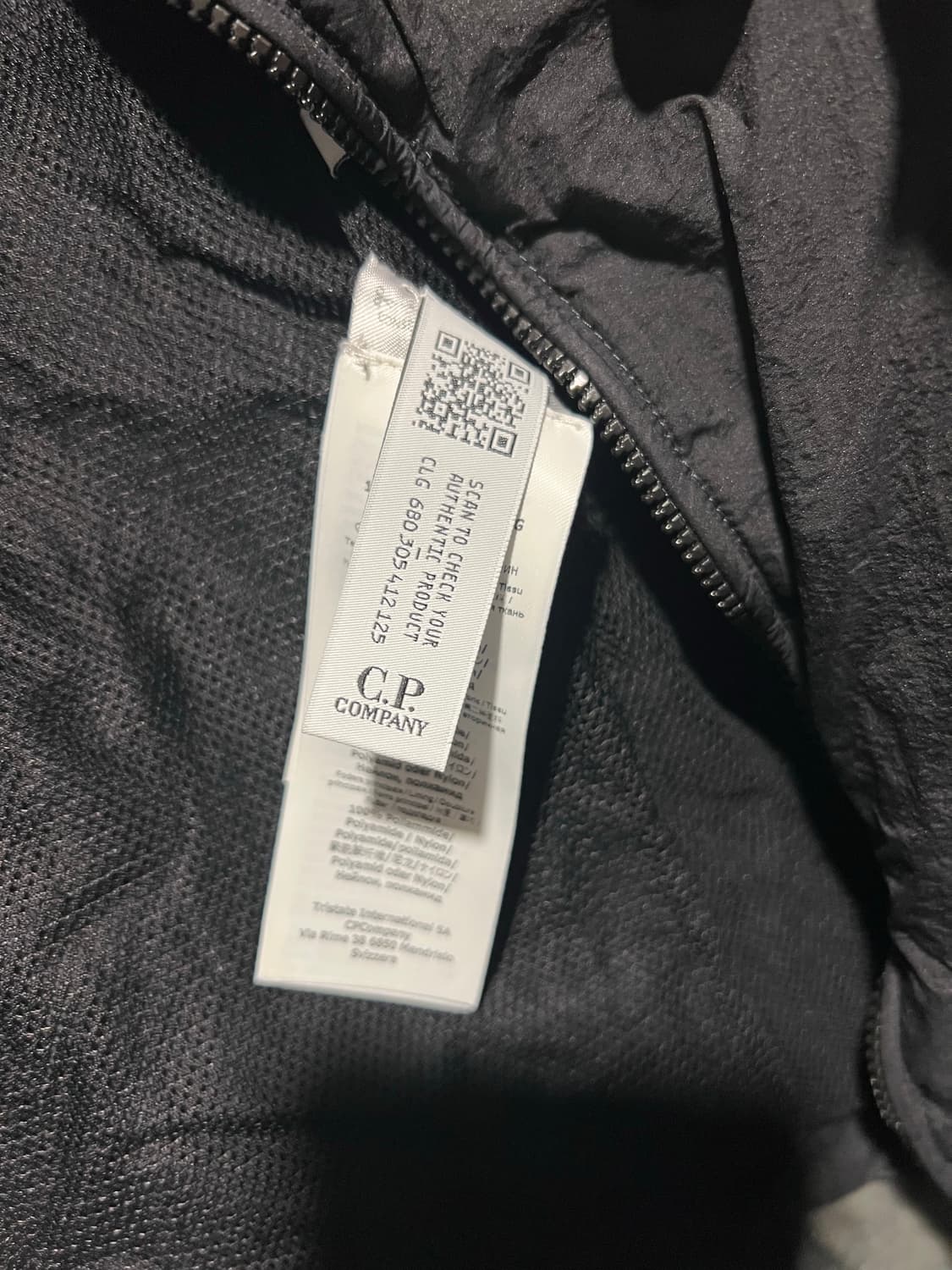 C.P. 컴퍼니 테일론 L 셔츠 블랙 - 23SS 상품이미지2