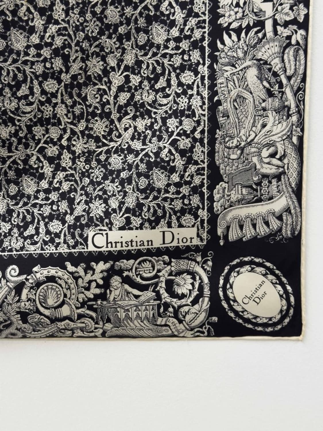 디올 스카프 상품이미지1