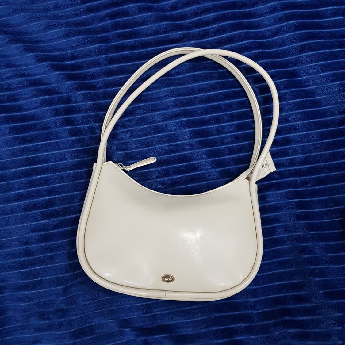 오로 레이어드 스웰백 버터 상품이미지2