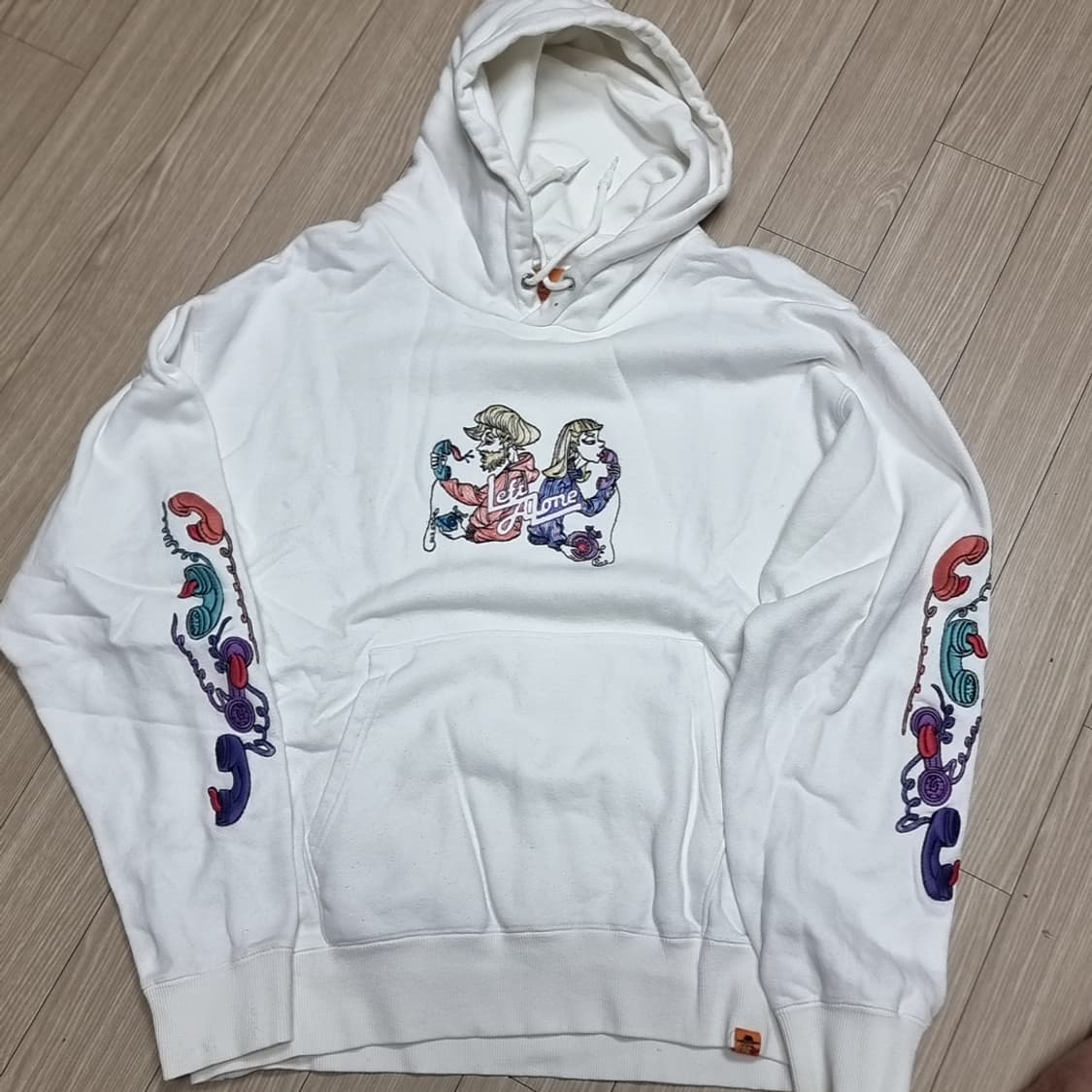 레프트얼론 화이트 후드티 프린팅 상품이미지1