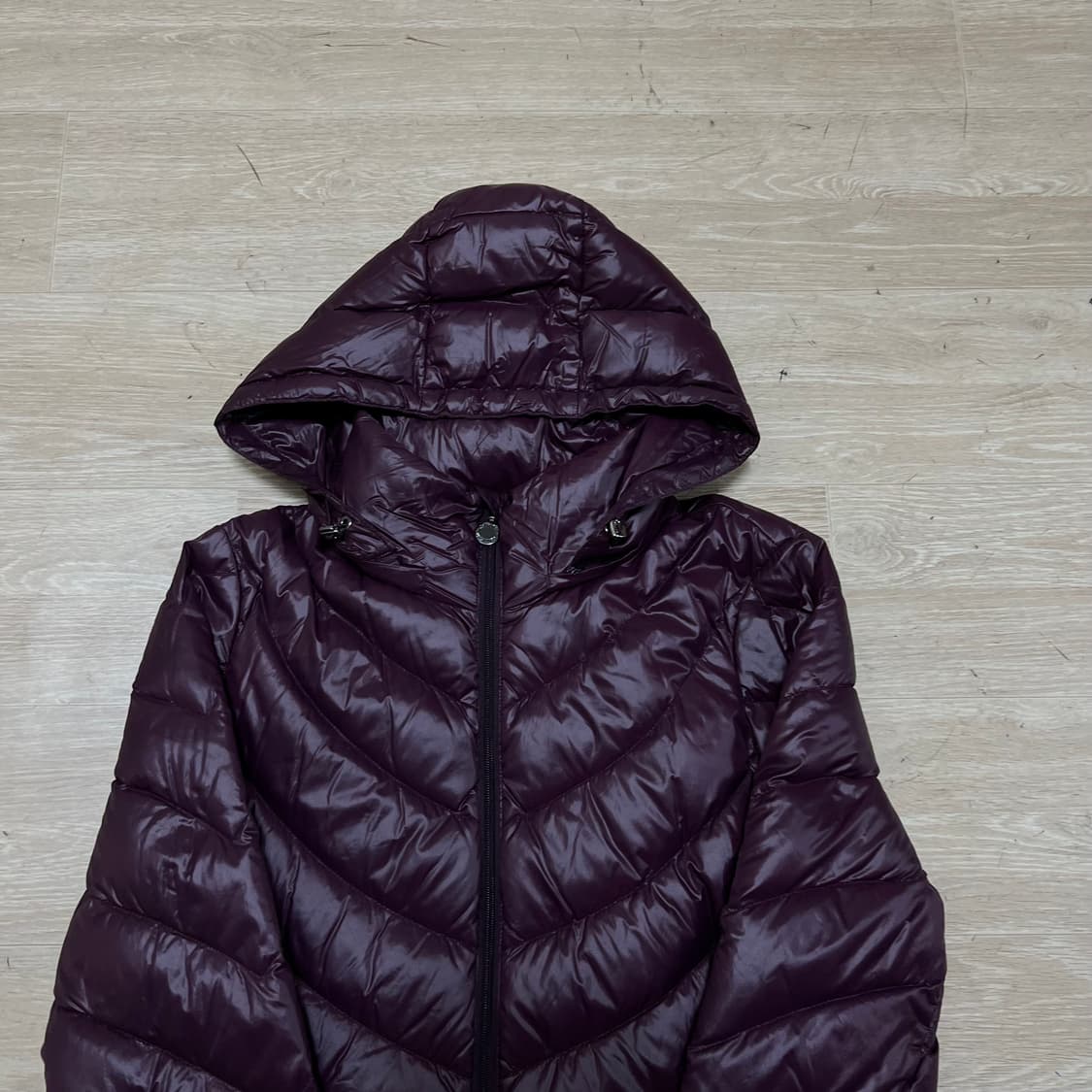 캘빈클라인 여성 프리미엄 덕다운 경량 롱패딩 점퍼 [와인] M/95 상품이미지2