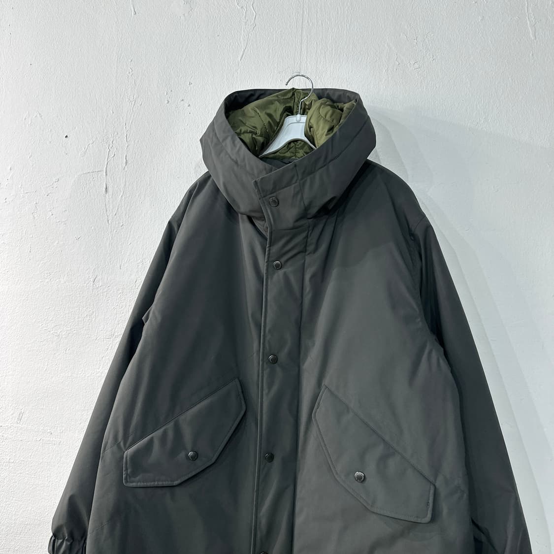 유니클로 엔지니어가먼츠 퍼프테크 후드코트 95-100 상품이미지2