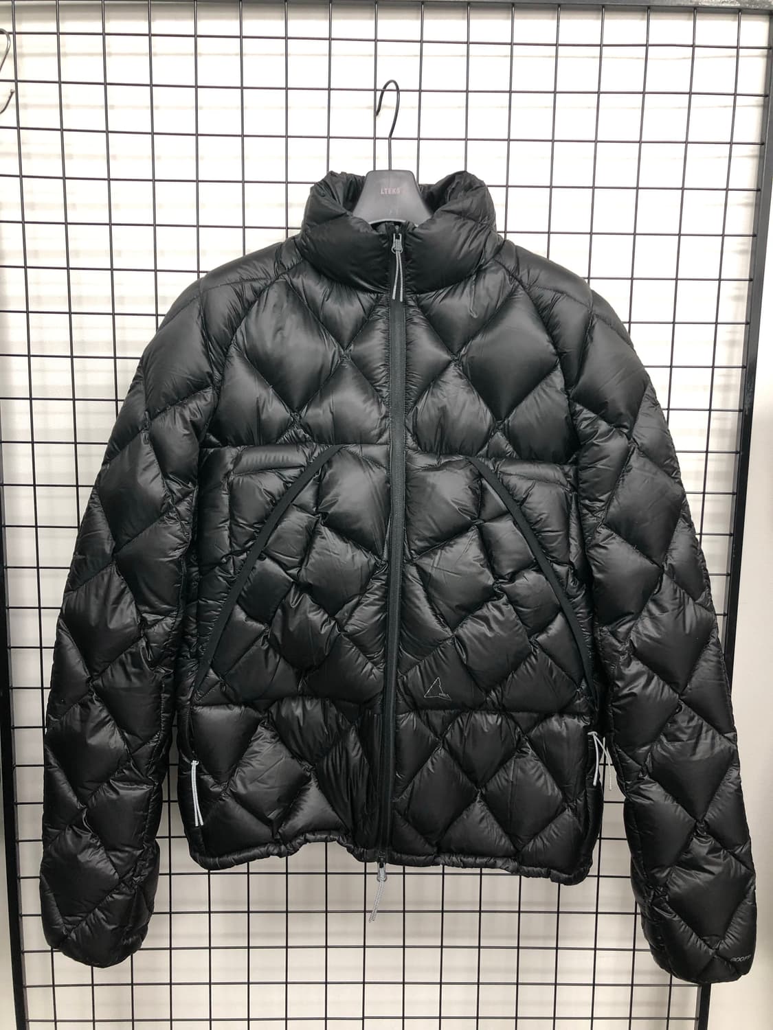 로아 하이킹 NUNA 패딩 필파워 800 XL 상품이미지1