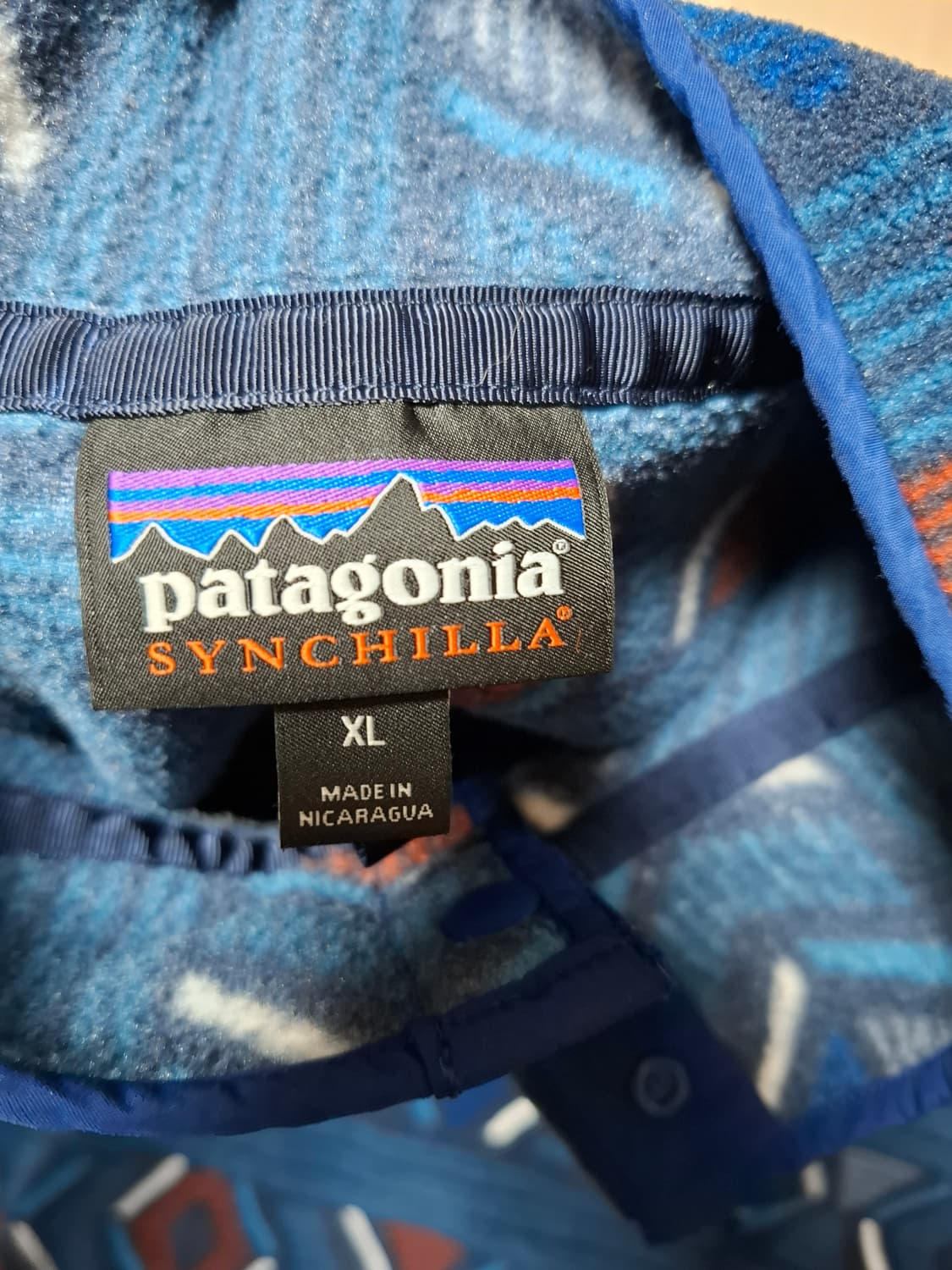 XL 파타고니아 신칠라 아즈텍 패턴 스냅티 상품이미지3
