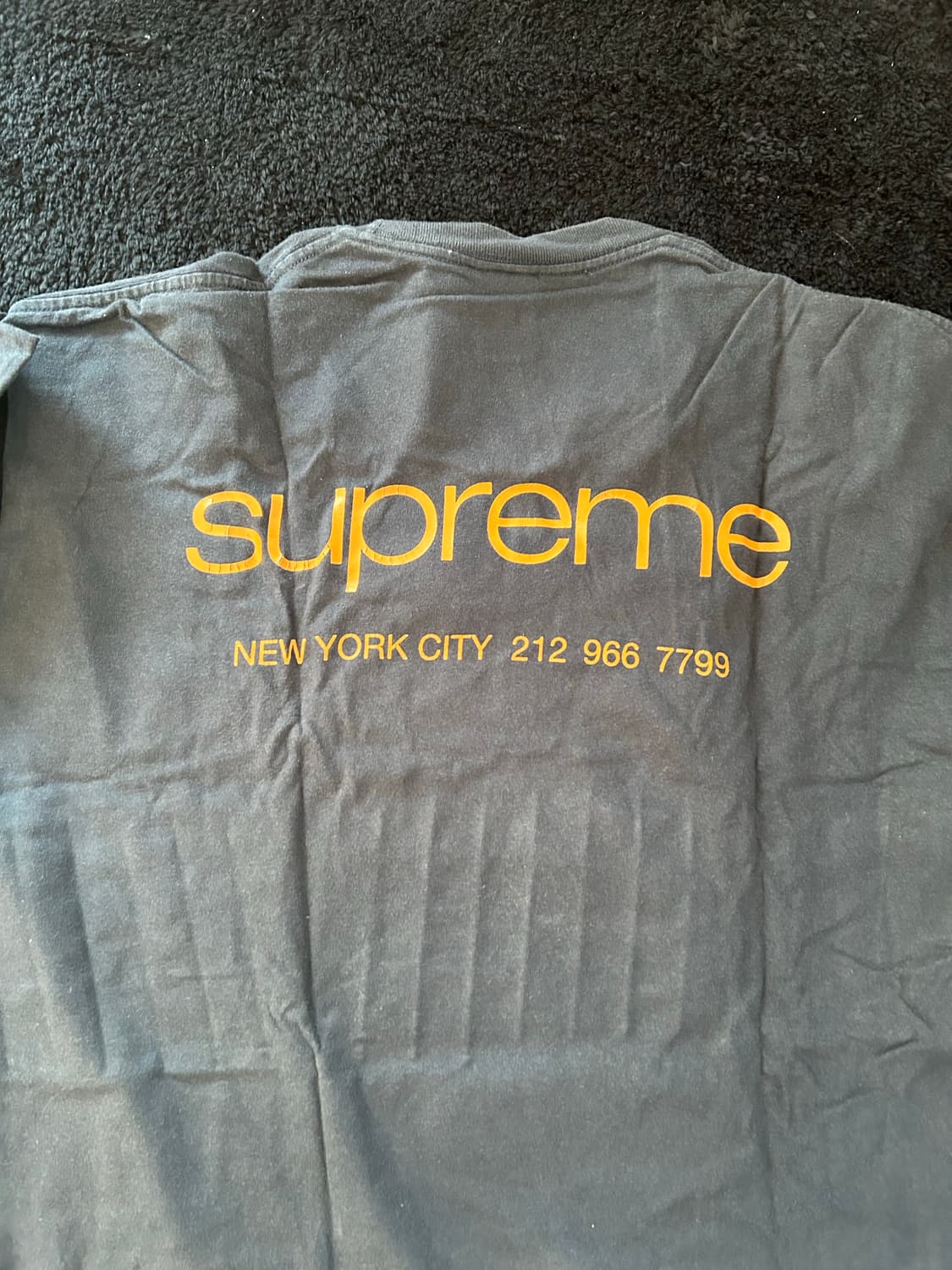 슈프림 티셔츠 판매합니다 상품이미지3