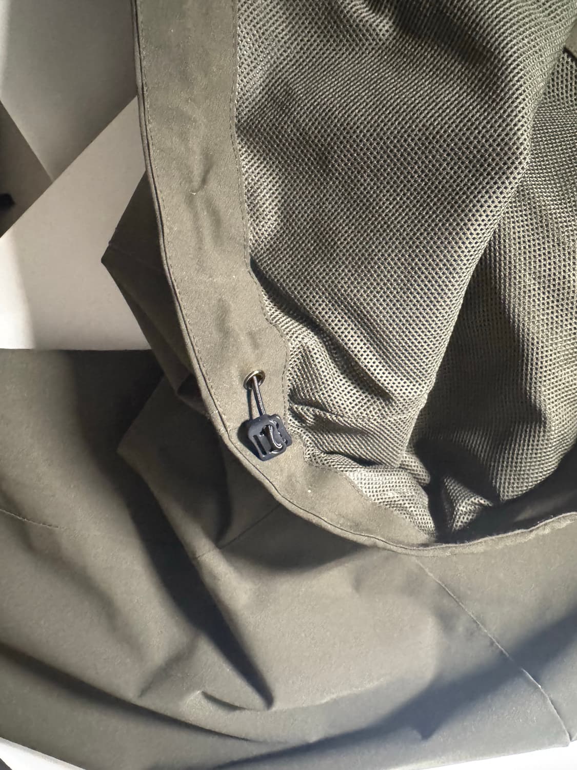 노메뉴얼 카키색 바람막이 판매합니다 상품이미지5