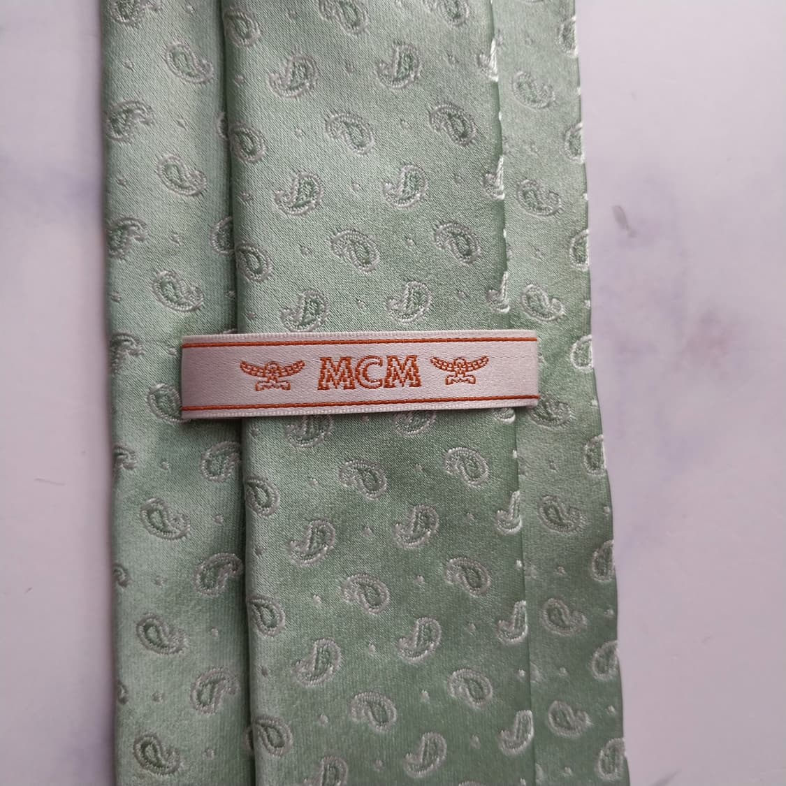 엠씨엠 실크 페이즐리 자수 넥타이 8.2cm A+등급 K1926
 상품이미지8