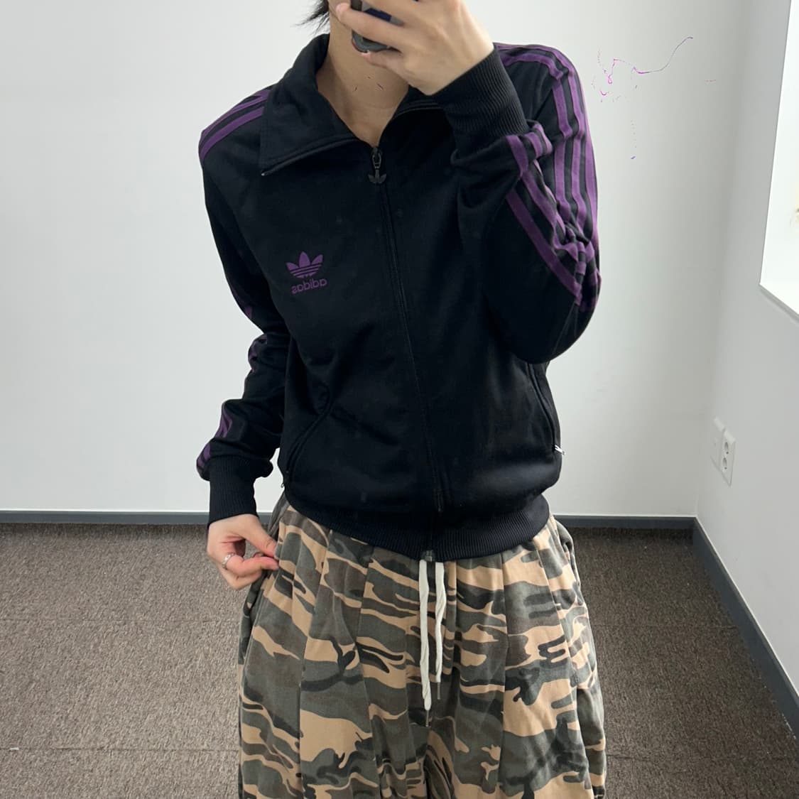 Adidas 아디다스 백 빅 파이어 로고 퍼플 블랙 유로파 져지 상품이미지1