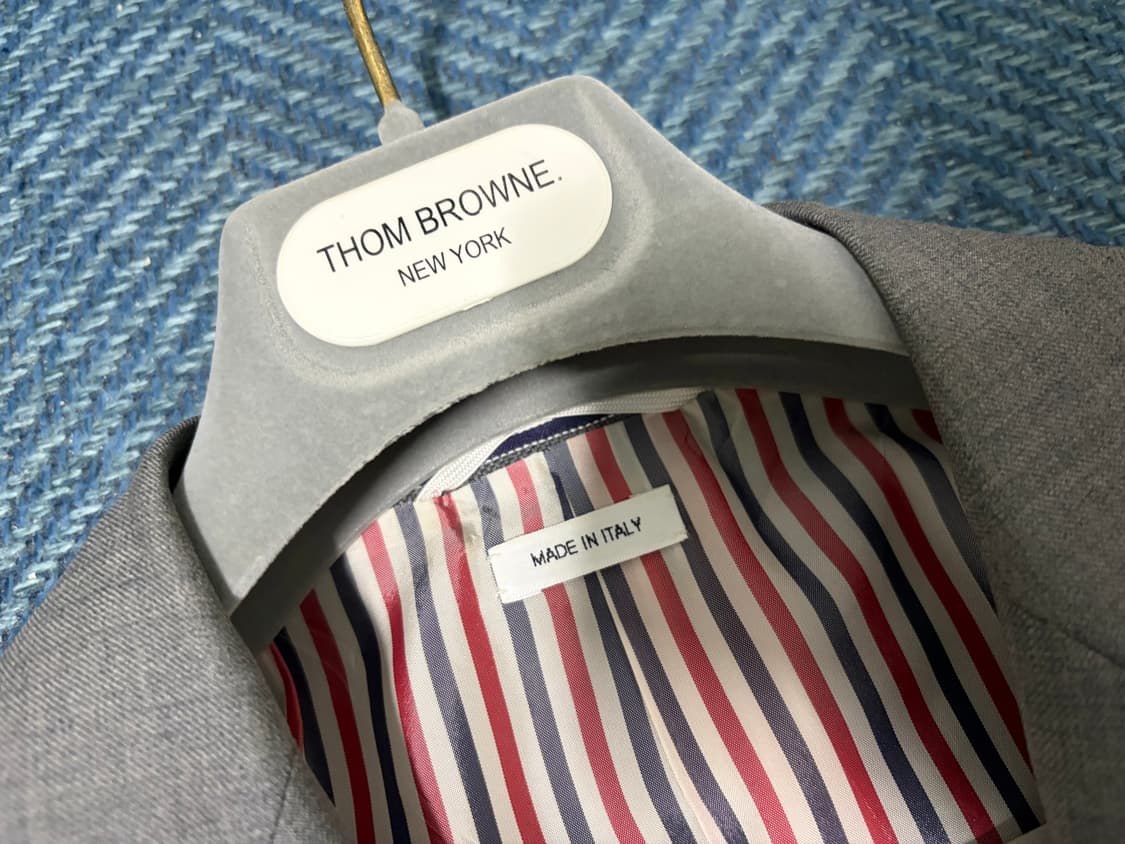 톰브라운 클래식 미드그레이 수트 상하의 세트 1사이즈 상품이미지3