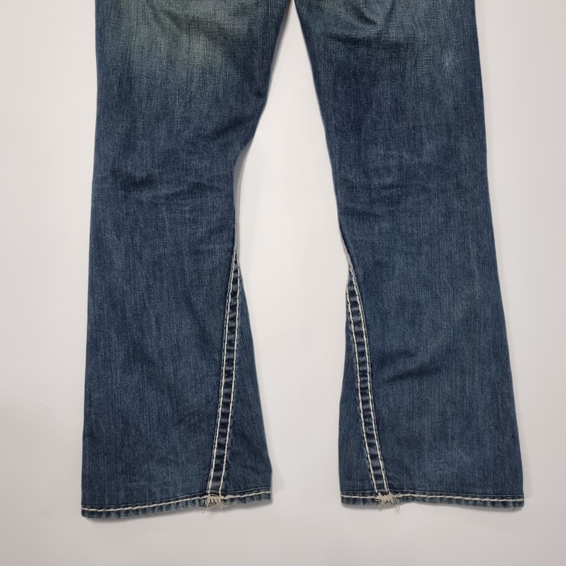 트루릴리젼 부츠컷 데님 팬츠 상품이미지7