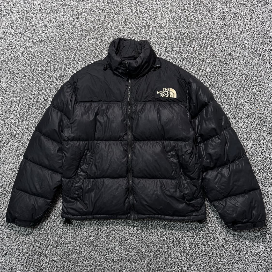 Name : 노스페이스 자수로고 블랙컬러 눕시 숏패딩 :)  상품이미지1