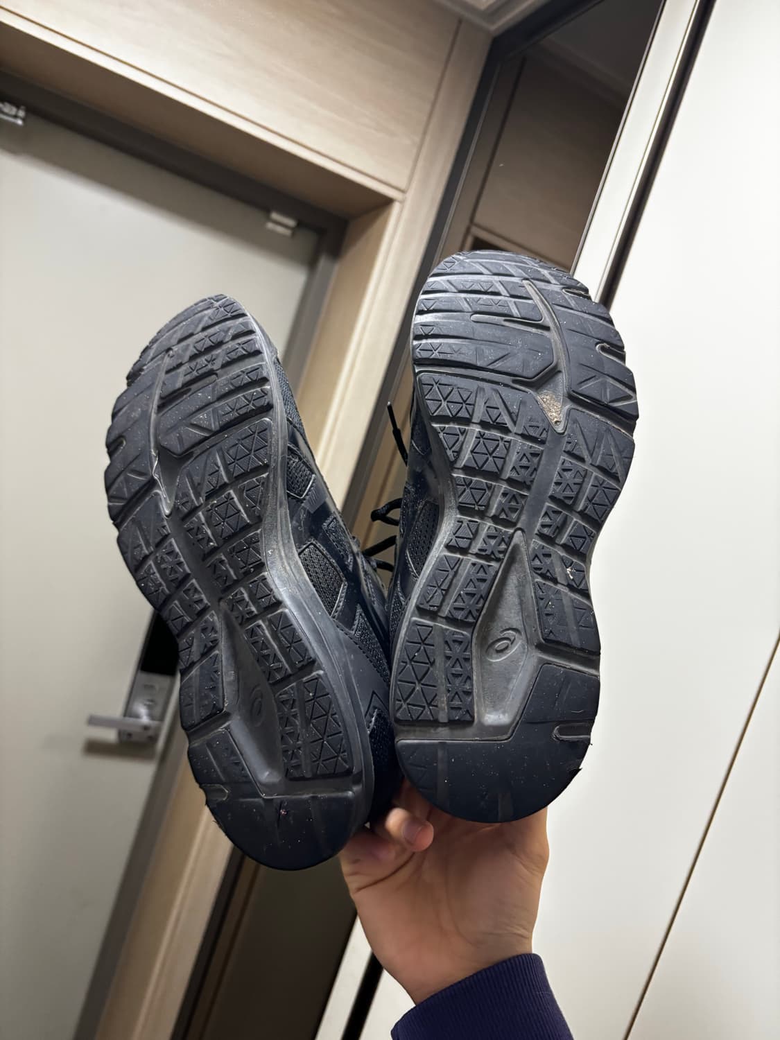 아식스 블랙 280 상품이미지2