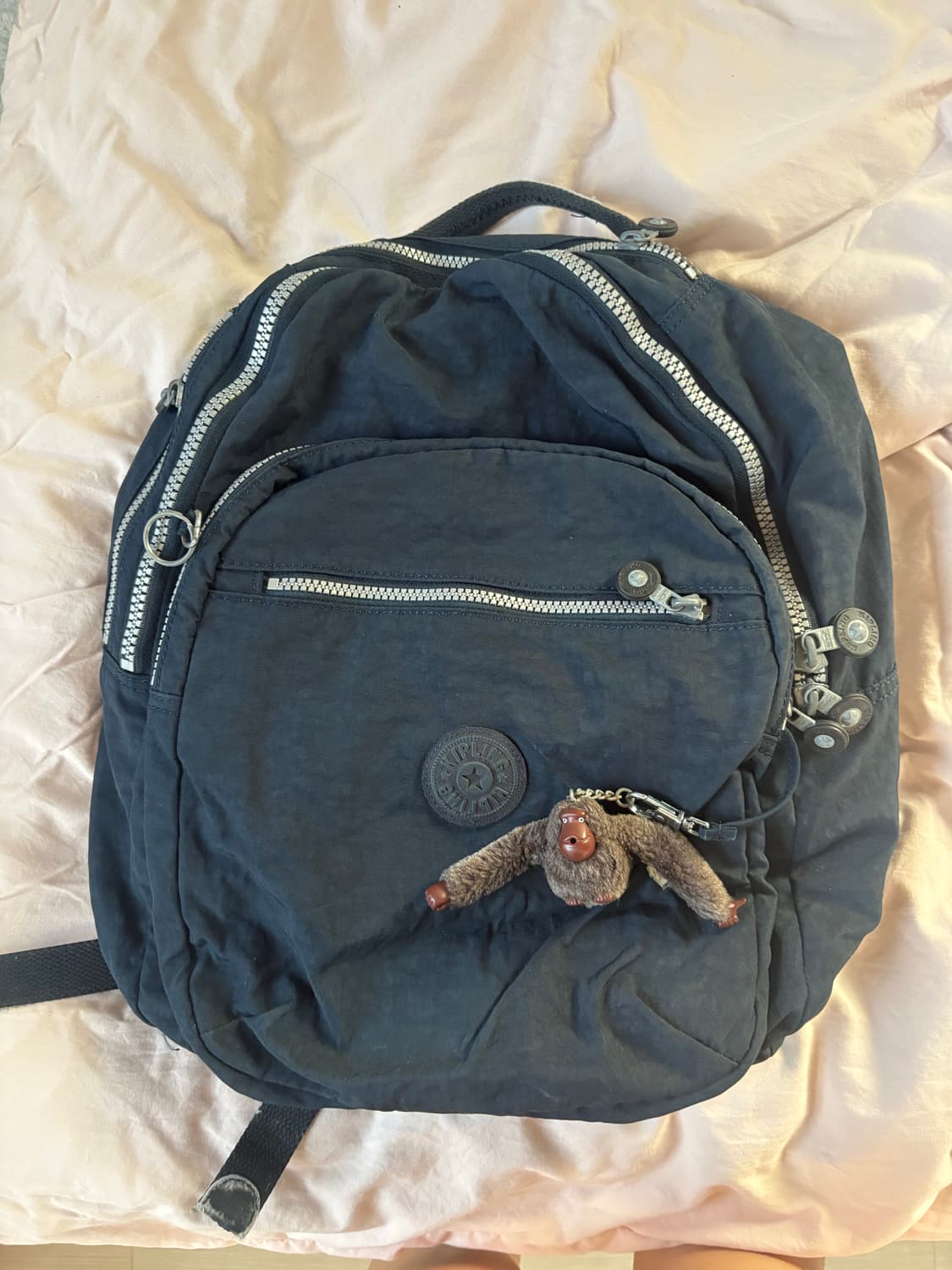 키플링 네이비 백팩 정품 / 키링 포함 / 수납 넉넉 데일리 가방 상품이미지1