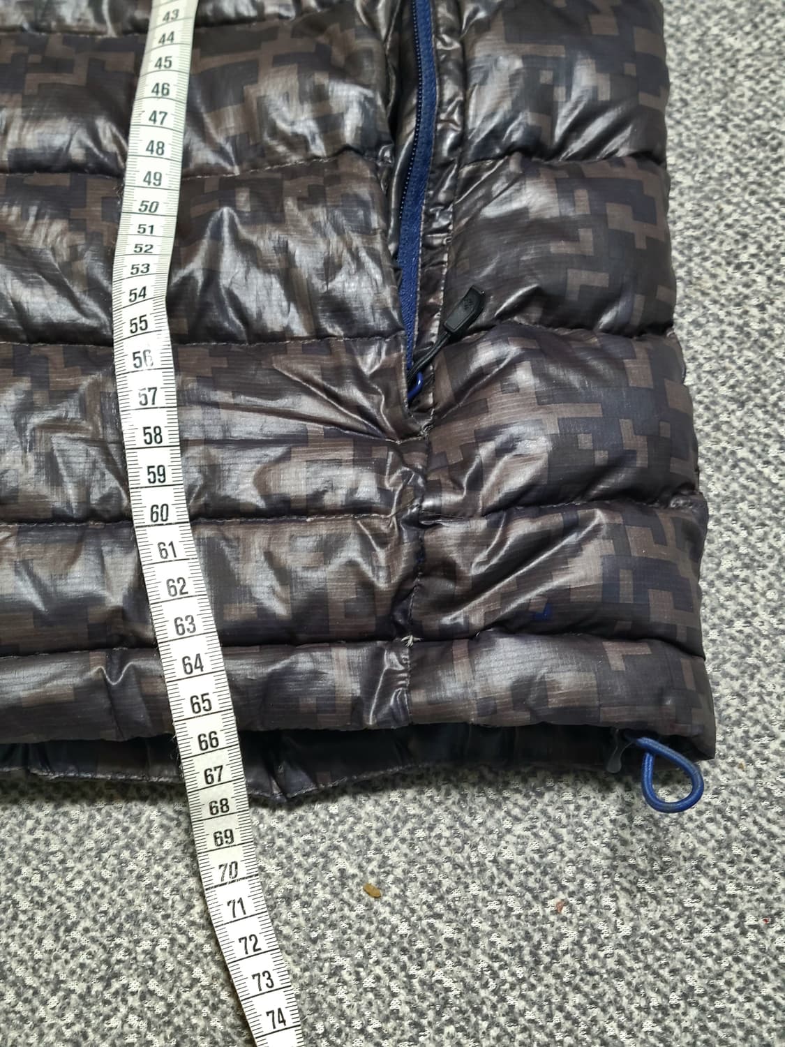 컬럼비아 티타늄 구스다운 경량  남성 패딩 XL 상품이미지5