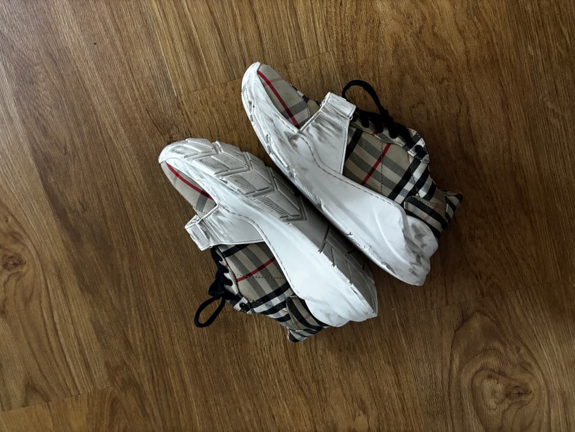 버버리 스니커즈 250 상품이미지2