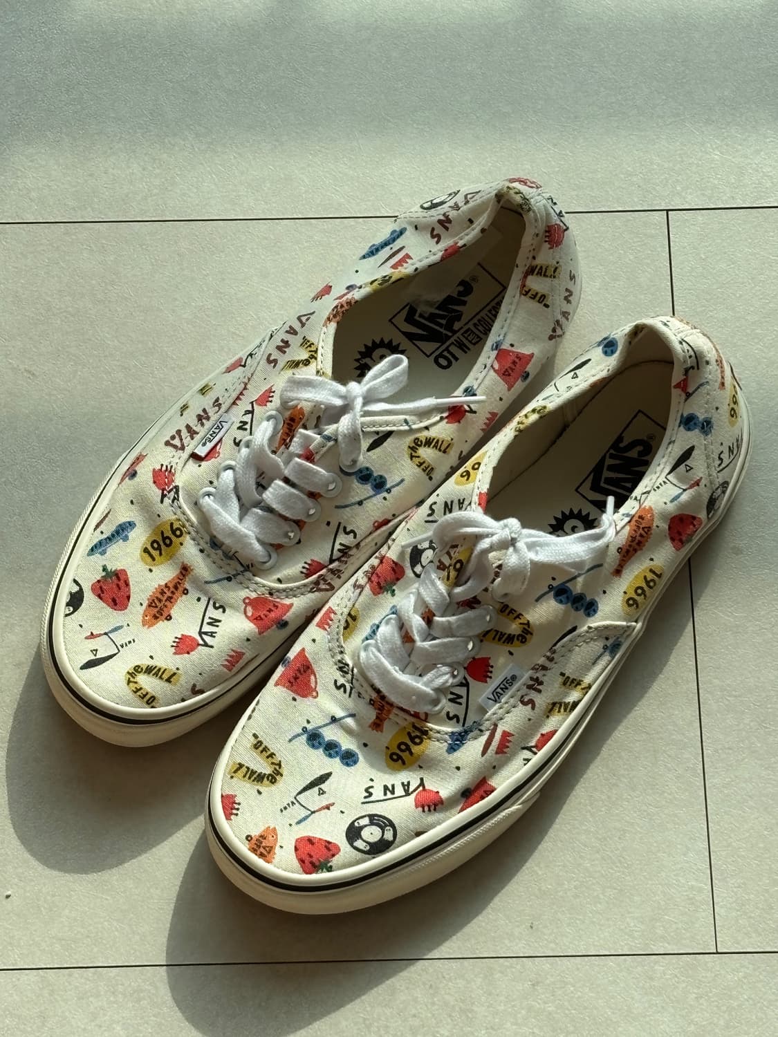 VANS OTW 그래픽 아트 컬렉션 스니커즈 상품이미지1