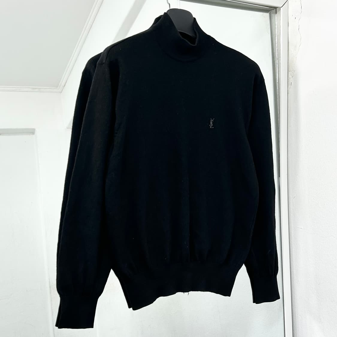 입생로랑 모크넥 니트 상품이미지4