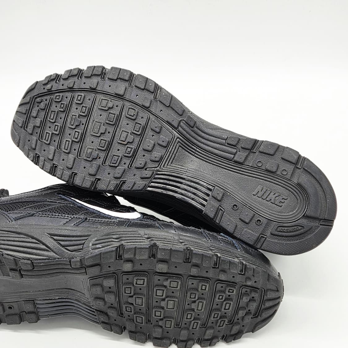 나이키 P-6000 TRK3 블랙 화이트 (275) 상품이미지3