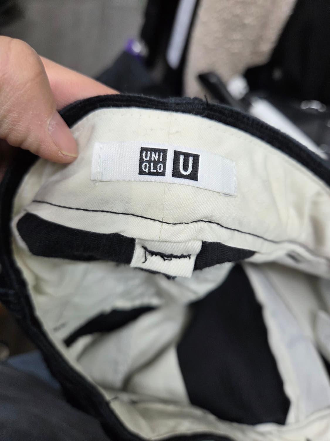 유니클로 u 와이드 코듀로이 팬츠 블랙 85 대략 32 상품이미지6