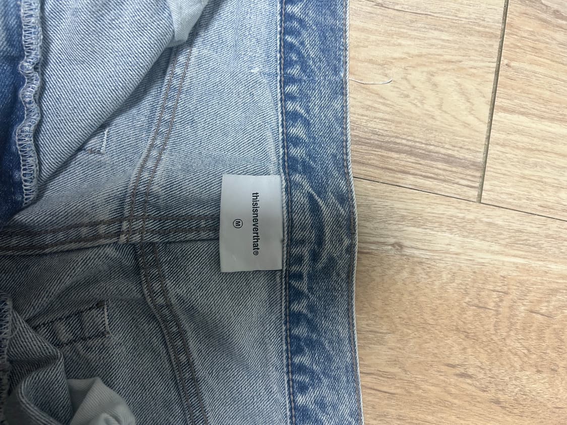 디스이즈네버댓 Washed Denim Short 상품이미지2