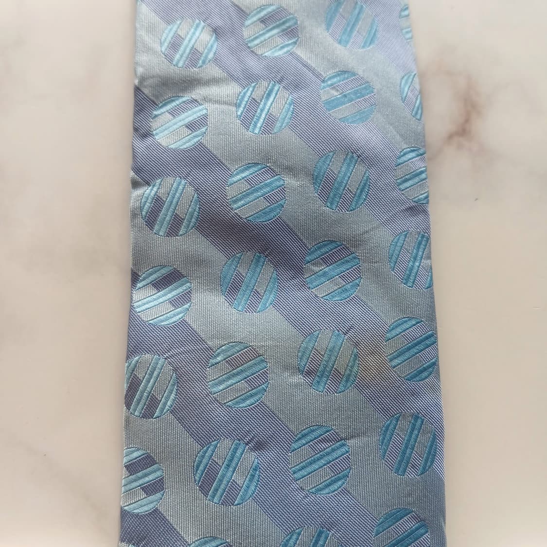 마이클코어스 실크 원형 패턴 넥타이 8.2cm A~B등급 A18482
 상품이미지7