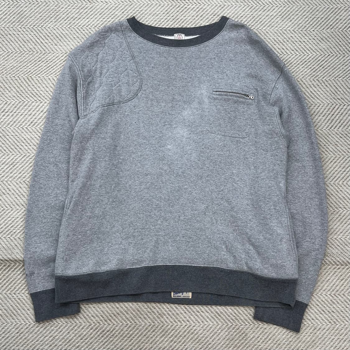 베이프 원포켓 패치 맨투맨 r2532 상품이미지1